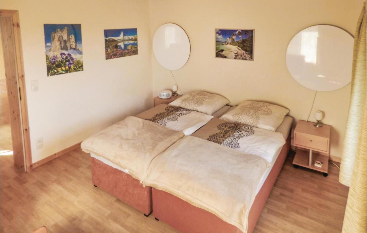 1 Bedroom Amazing Apartment In Settin Ngoại thất bức ảnh