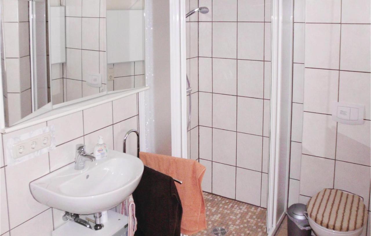 1 Bedroom Amazing Apartment In Settin Ngoại thất bức ảnh